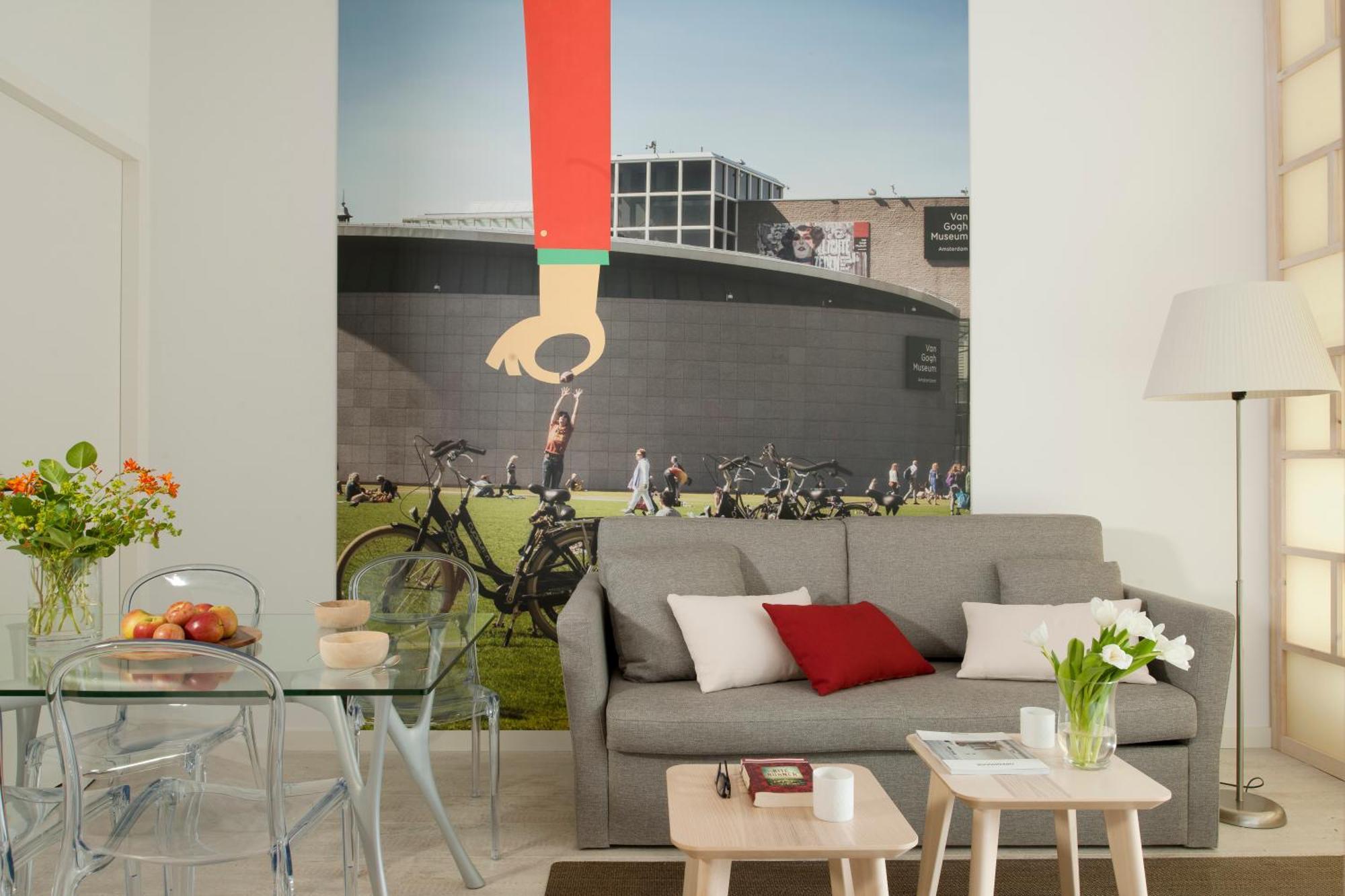 One-Bedroom Apartment City Side