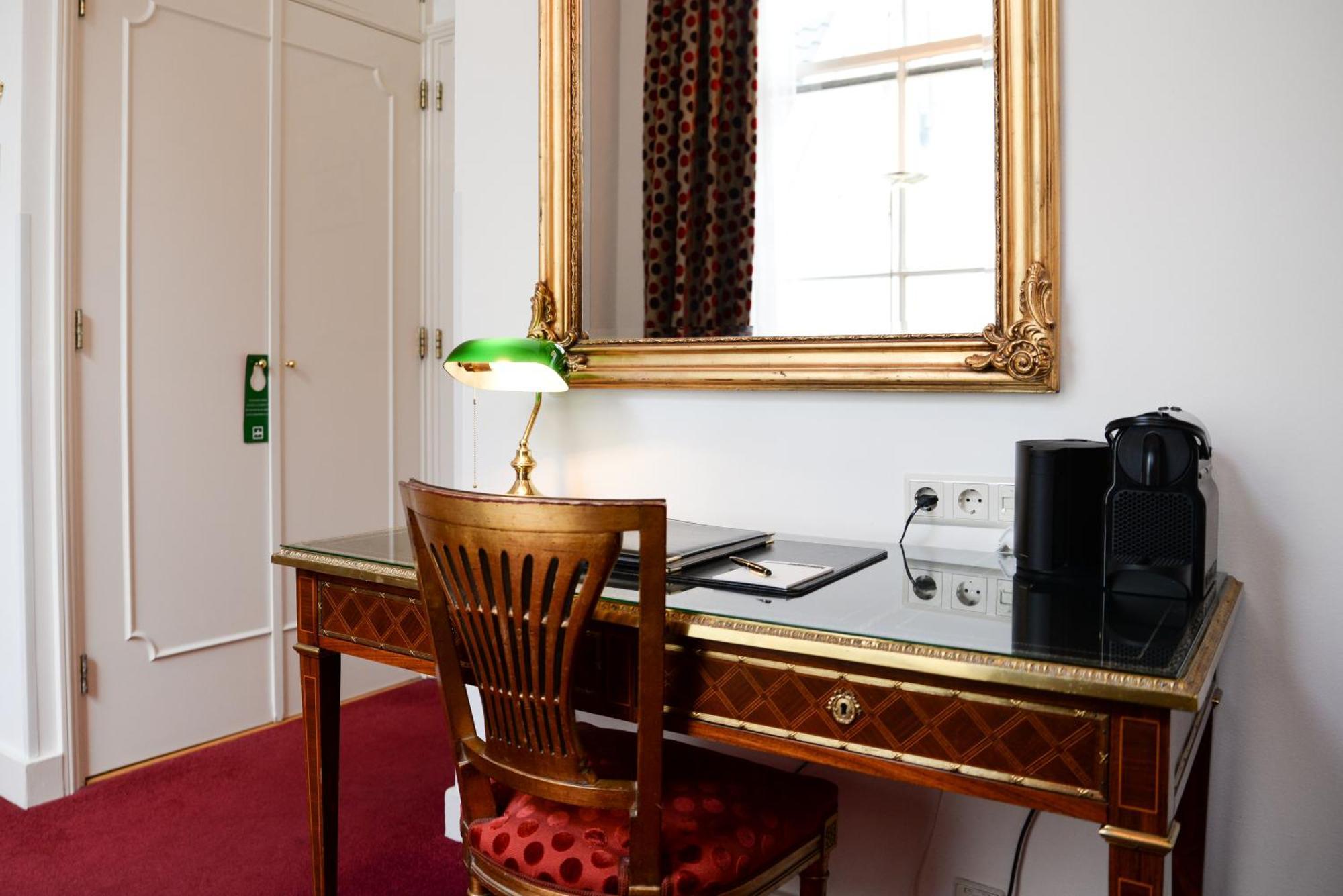 Classic Double or Twin Room