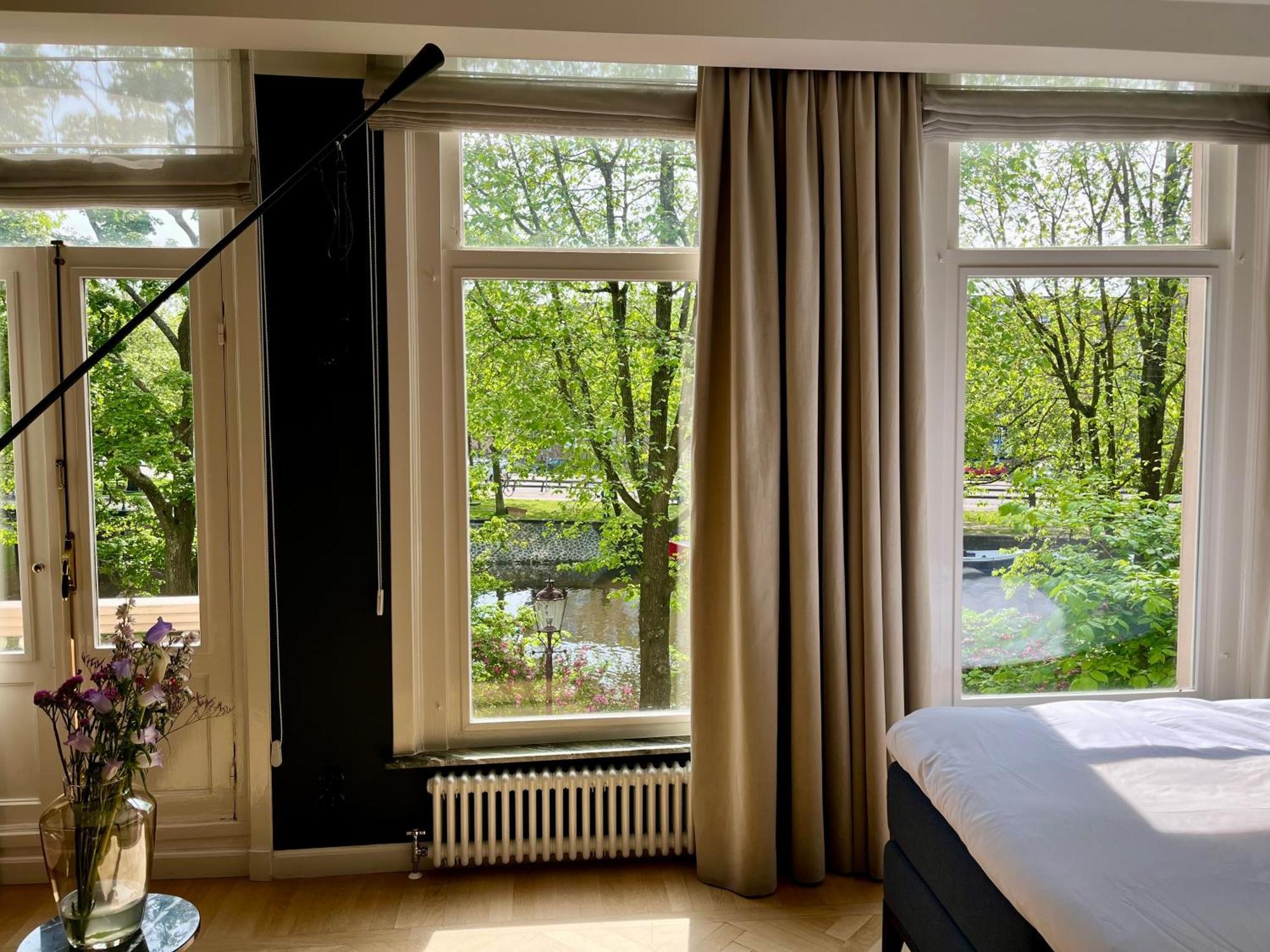 King Suite balcony canal view