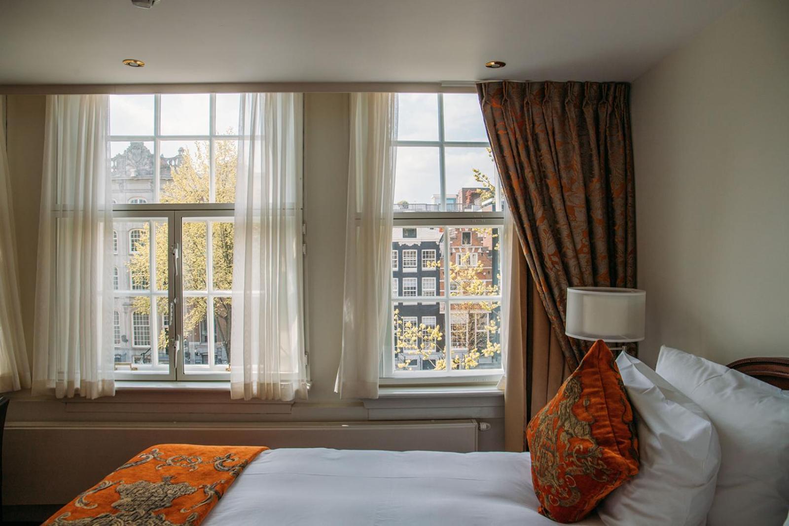 Classic Double or Twin Room Canal View