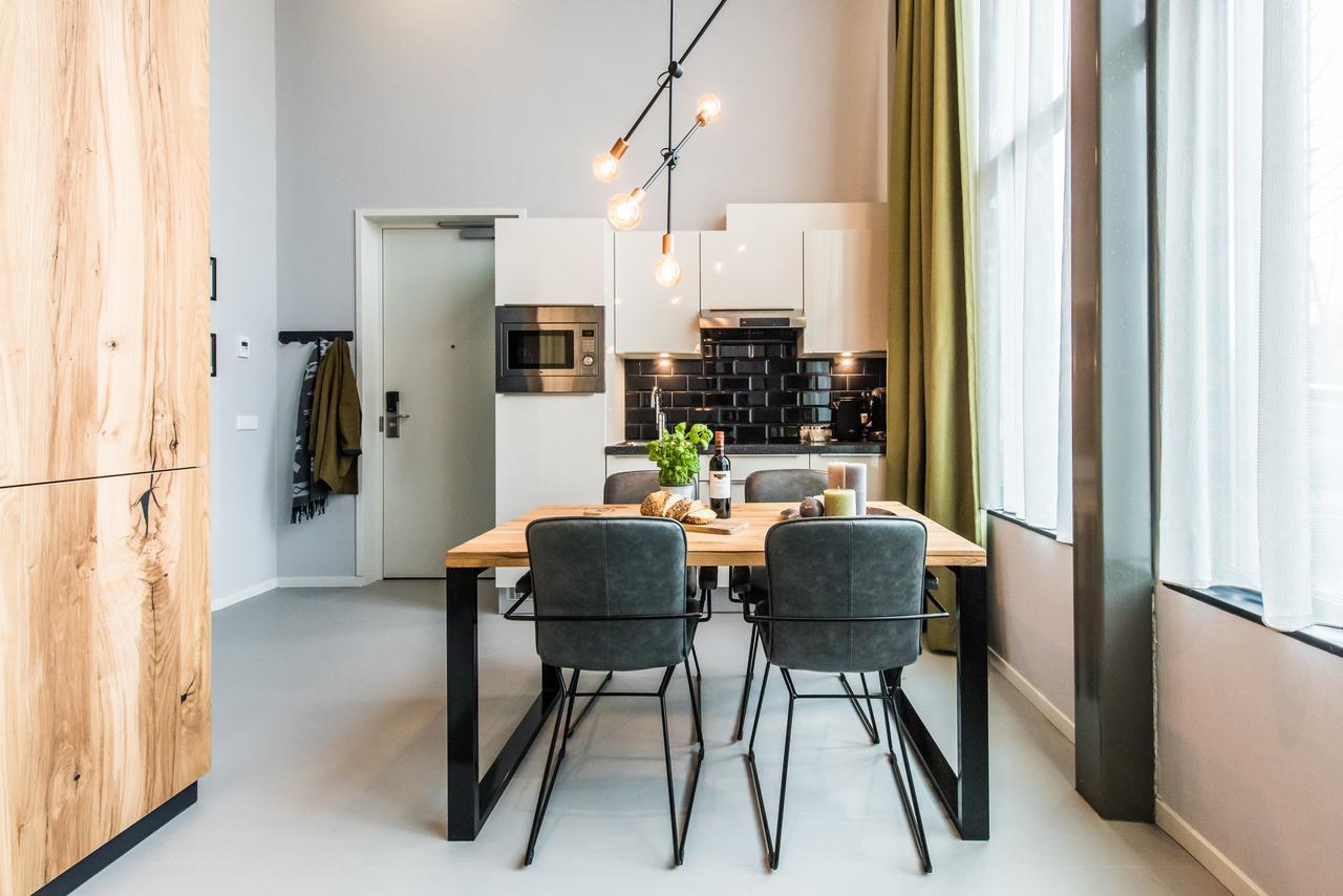 Large 1 Bedroom Apartment Accessible Duplex